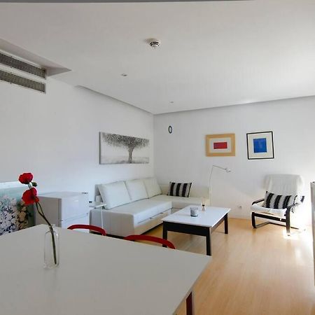 Appartamento Beautiful Flat A Stone'S Throw From The Retiro-Vill Madrid Esterno foto