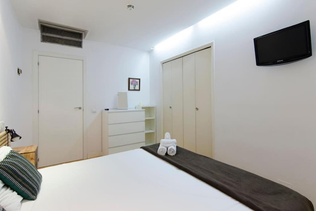Appartamento Beautiful Flat A Stone'S Throw From The Retiro-Vill Madrid Esterno foto