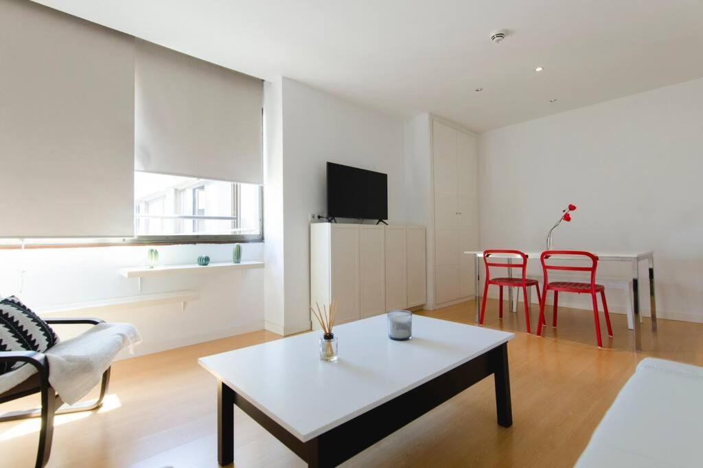 Appartamento Beautiful Flat A Stone'S Throw From The Retiro-Vill Madrid Esterno foto